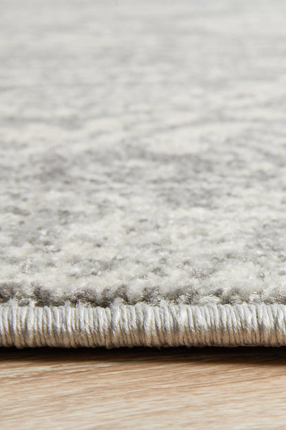 Mirage Gwyneth Stunning Transitional Silver Round Rug